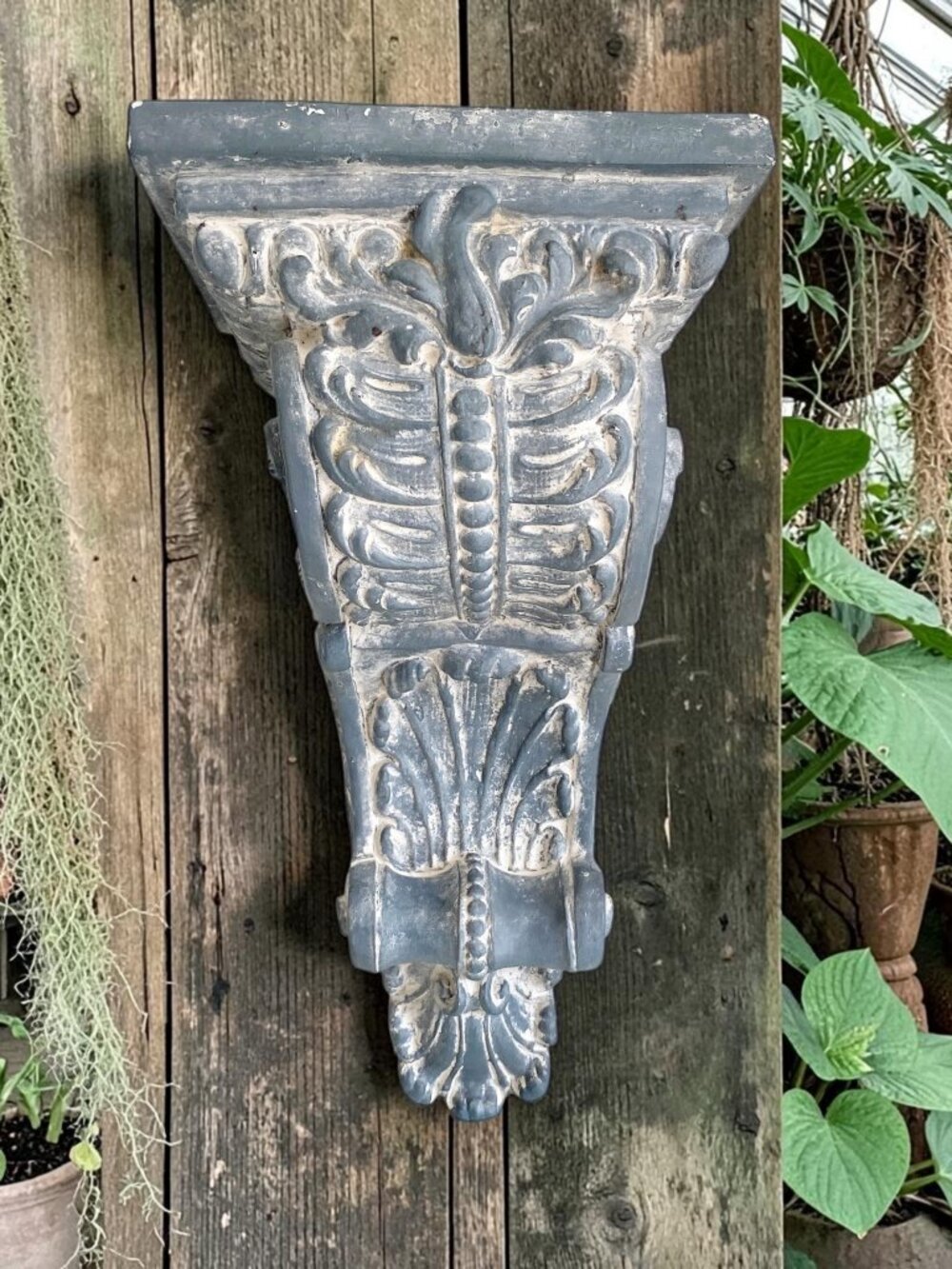 Acanthus Leaf Extra Large Wall Hanging Corbel